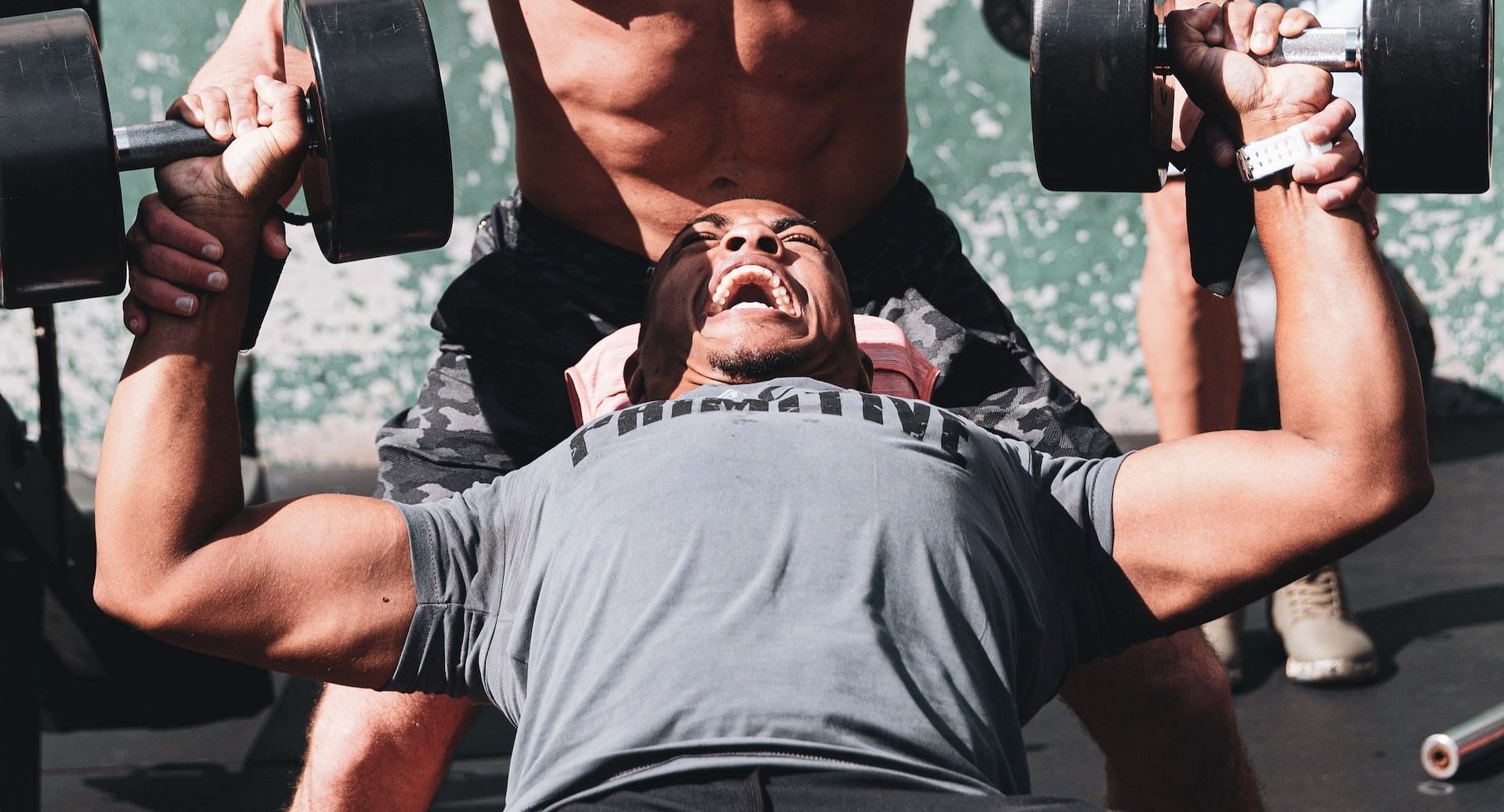 Incline dumbbell press (Photo via LOGAN WEAVER | @LGNWVR/Unsplash)